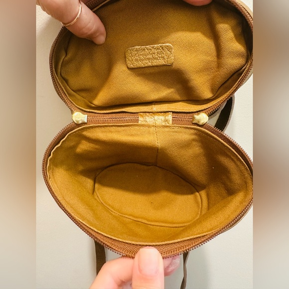 Vintage Il bisonte vanity crossbody for Bloomingdale’s - Picture 6 of 7